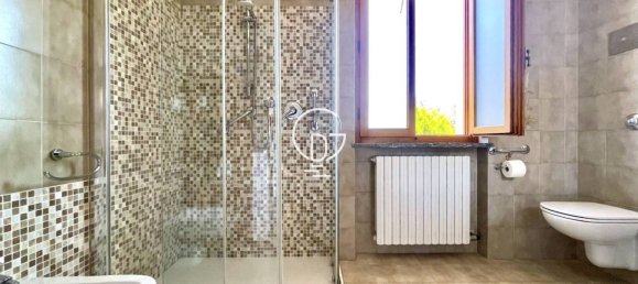 3 Schlafzimmer Villa in Brescia, Italy, Nr. 303519 16