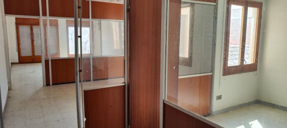 6 غرف نوم بناية في Canet de Mar, Spain رقم 82249 23