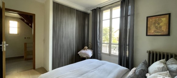 3 bedrooms House in Beauchamp, France No. 317871 12