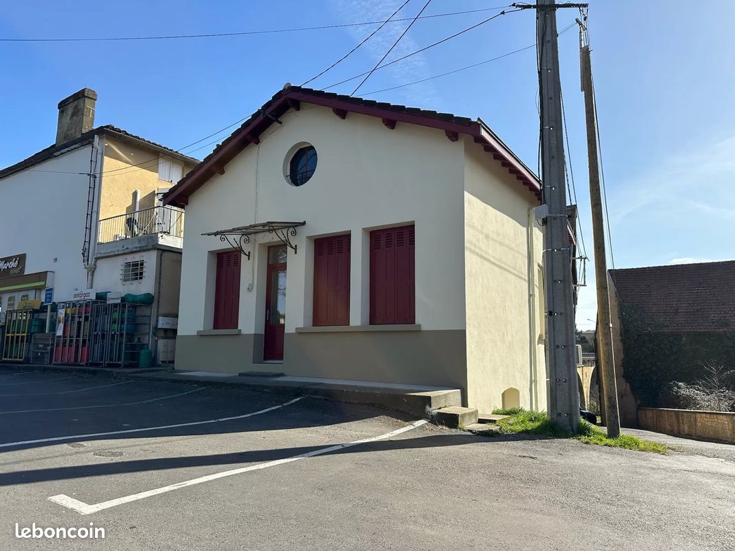 2 bedrooms House in Lalinde, France No. 343880