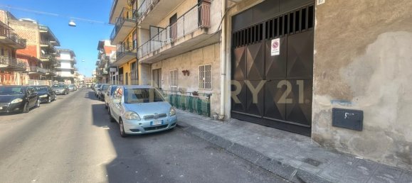 155m² Garage in Misterbianco, Italy No. 329006 2