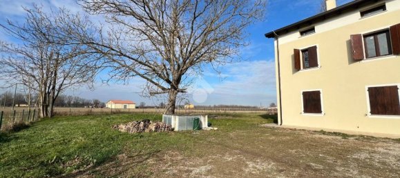 4 bedrooms House in San Felice sul Panaro, Italy No. 341248 4