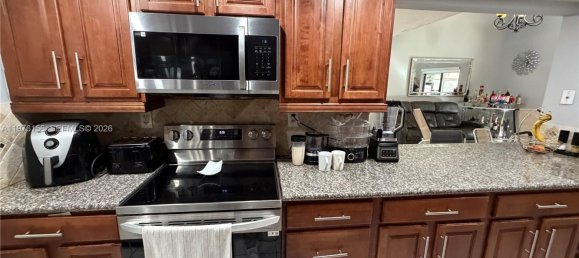 4 dormitorios dúplex en venta en Miami, Miami-Dade, Florida, USA № 615290 12
