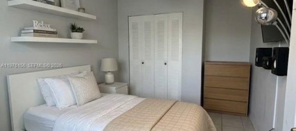 4 dormitorios dúplex en venta en Miami, Miami-Dade, Florida, USA № 615290 3