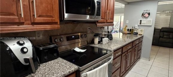 4 dormitorios dúplex en venta en Miami, Miami-Dade, Florida, USA № 615290 15