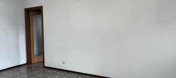 5 rooms House in Borgo Ticino, Italy No. 136356 36