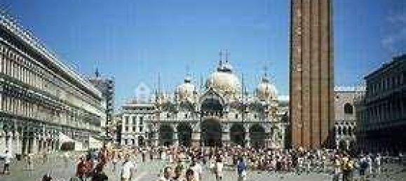 5 rooms Commercial property in Venice, Italy No. 61527 4