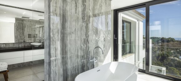 5 Schlafzimmer Villa in El Madronal, Spain, Nr. 31227 13