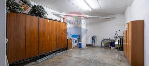 4 rooms Apartment in Jesi, Italy No. 5677 10