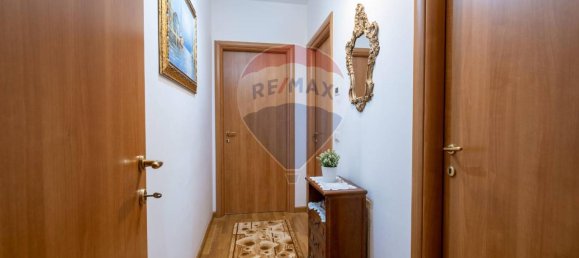 4 rooms Apartment in Jesi, Italy No. 5677 8