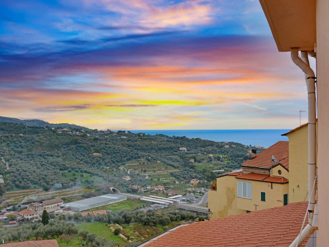 4-Zimmer Wohnung in Diano Castello, Italy, Nr. 151053