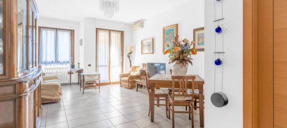 Apartamento de 2 dormitorios en Milan, Italy No. 290803 12