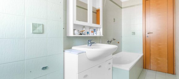 Apartamento de 2 dormitorios en Milan, Italy No. 290803 6