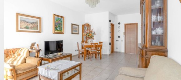 Apartamento de 2 dormitorios en Milan, Italy No. 290803 15