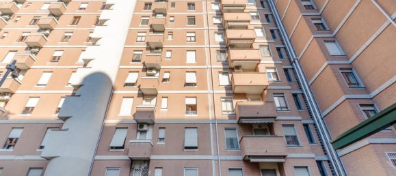 Apartamento de 2 dormitorios en Milan, Italy No. 290803 7