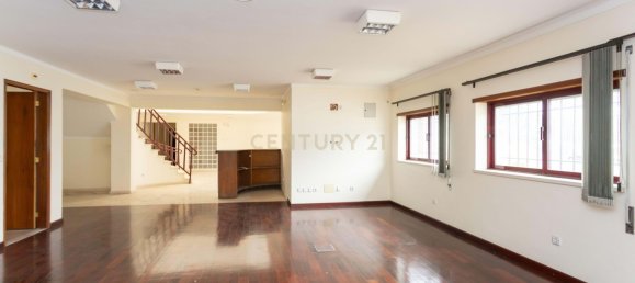  مستودع في Leiria, Portugal 3000متر مربع رقم 143228 2