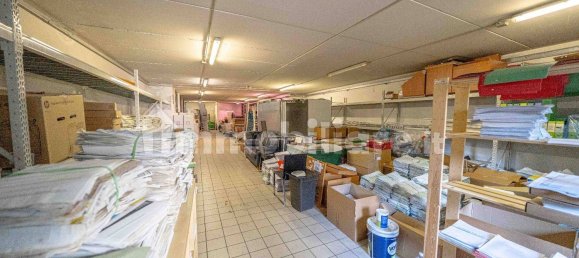 4-Zimmer Gewerbliche Immobilie in Sondrio, Italy, Nr. 337507 28