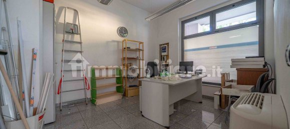 4-Zimmer Gewerbliche Immobilie in Sondrio, Italy, Nr. 337507 22