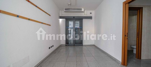4-Zimmer Gewerbliche Immobilie in Sondrio, Italy, Nr. 337507 27