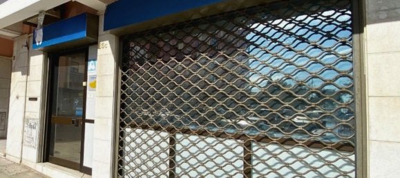 110m² Commercial property in Sintra, Portugal No. 68285 15