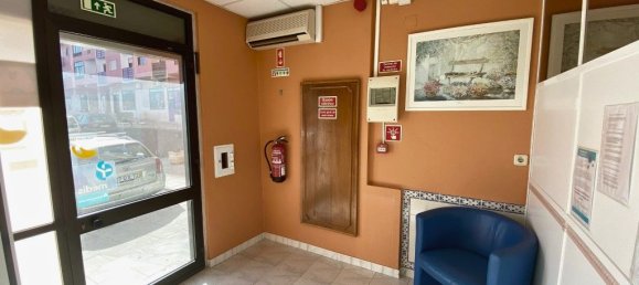 110m² Commercial property in Sintra, Portugal No. 68285 16