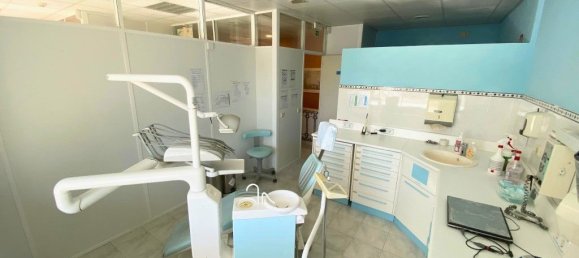 110m² Commercial property in Sintra, Portugal No. 68285 19