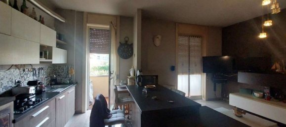 Apartamento de 3 habitaciónes en Gallarate, Italy No. 185071 9