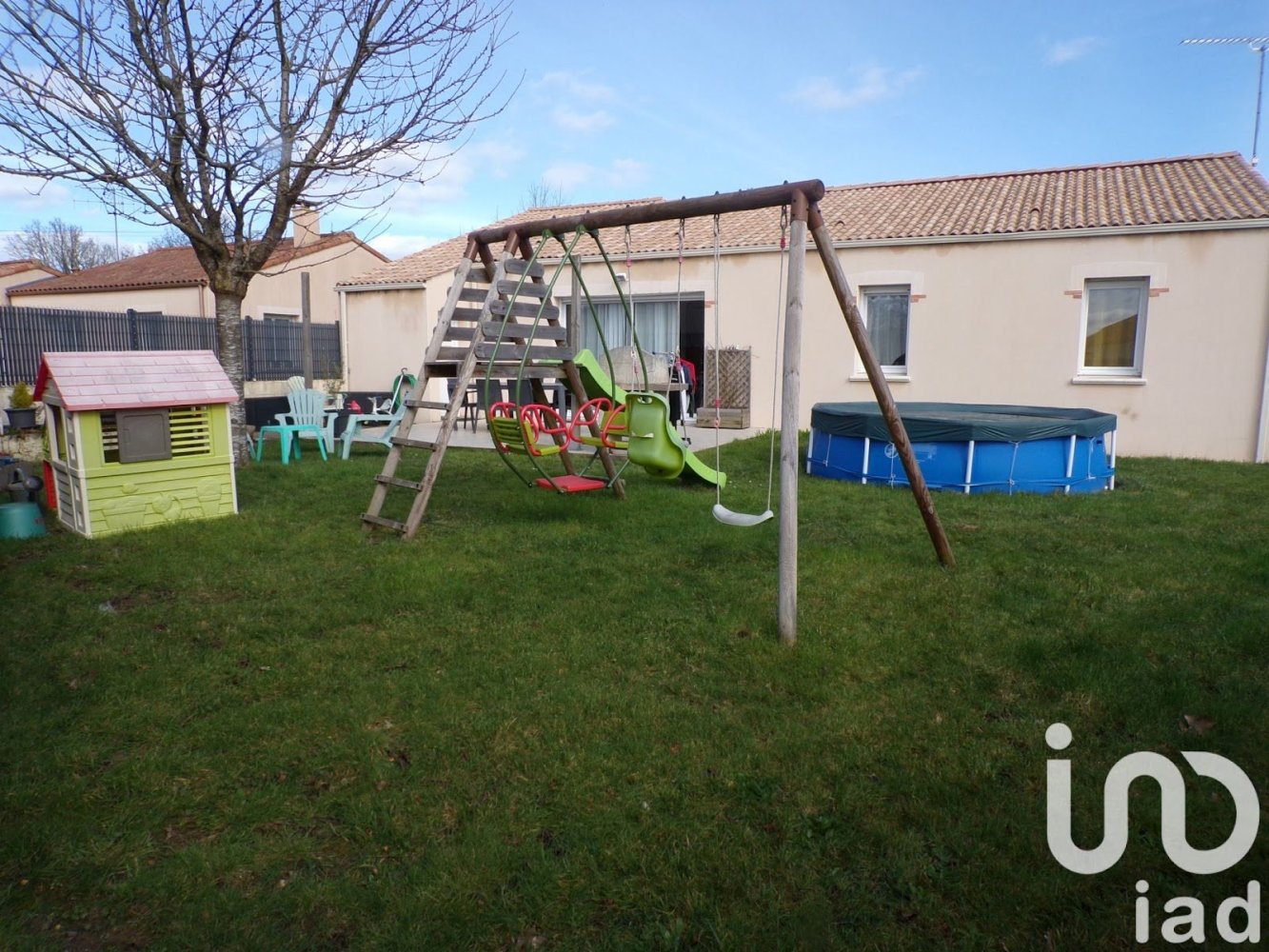 4 bedrooms House in Beaurepaire, France No. 96280