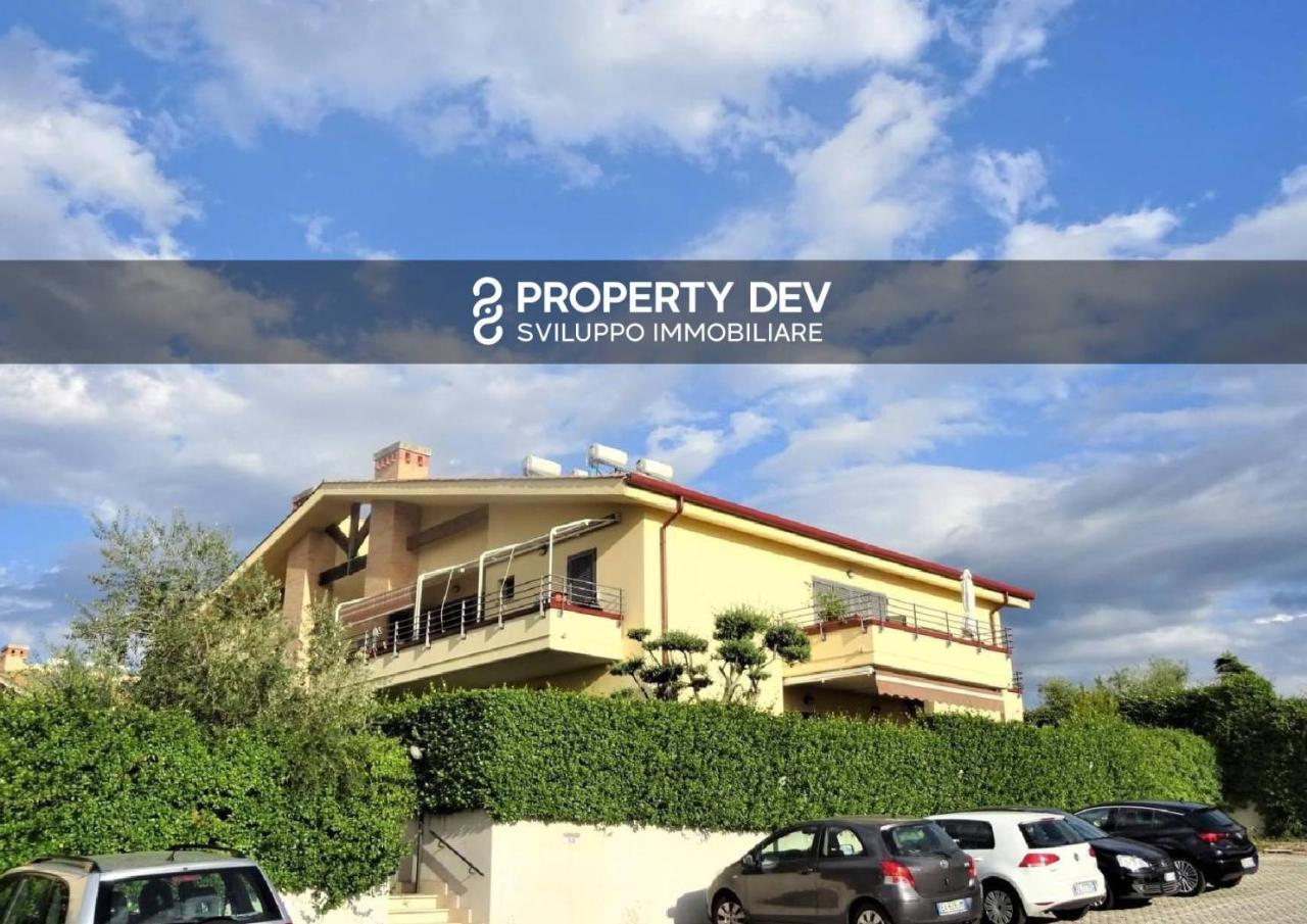 Apartamento de 3 habitaciónes en Frascati, Italy No. 172069