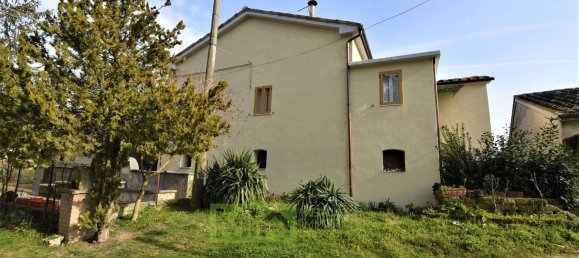 7-Zimmer Haus in Amandola, Italy, Nr. 123207 3