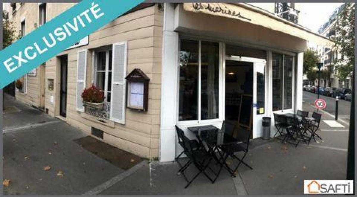 150m² Office in La Garenne-Colombes, France No. 20522