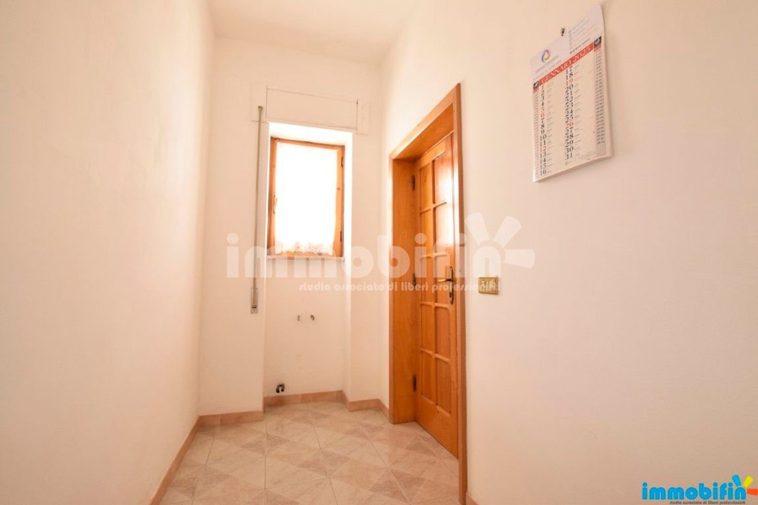7 rooms Apartment in Oria, Italy No. 278724