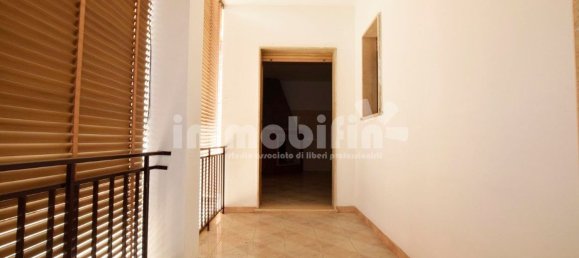 Apartamento de 7 habitaciónes en Oria, Italy No. 278724 11