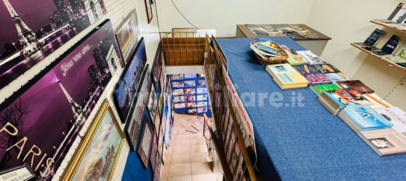 3 rooms Commercial property in Naples, Italy No. 285772 8