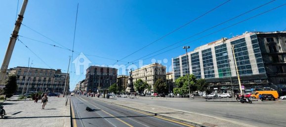 3 rooms Commercial property in Naples, Italy No. 285772 30