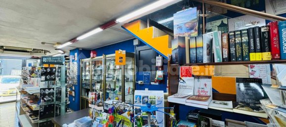 3 rooms Commercial property in Naples, Italy No. 285772 16