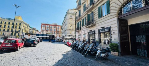 3 rooms Commercial property in Naples, Italy No. 285772 25