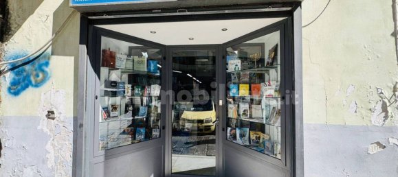 3 rooms Commercial property in Naples, Italy No. 285772 22