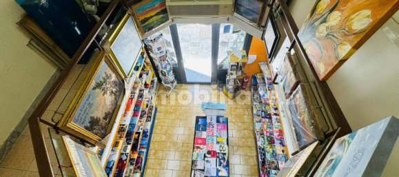 3 rooms Commercial property in Naples, Italy No. 285772 10