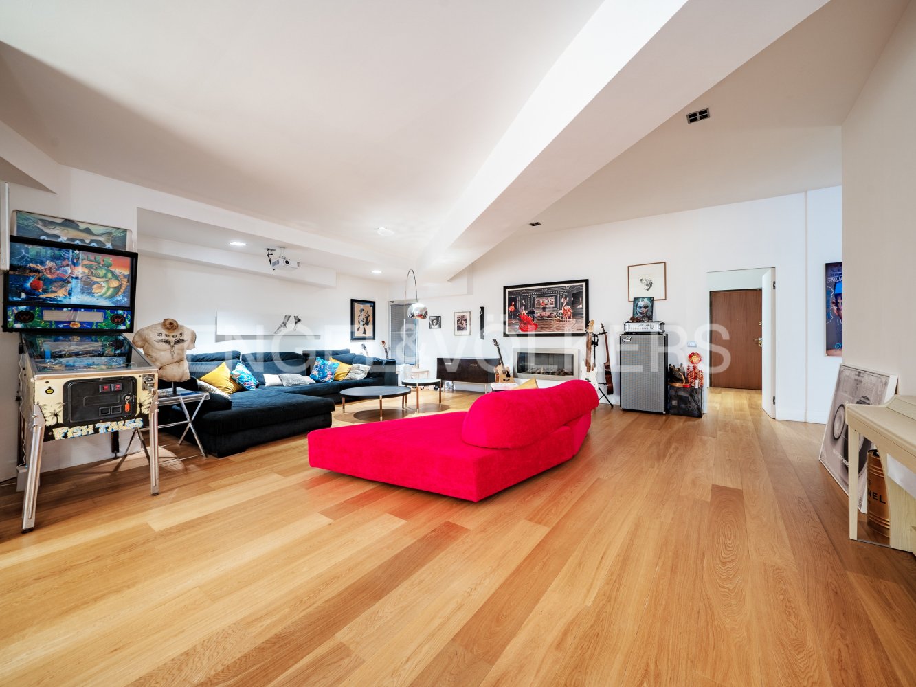 2 bedrooms Apartment in Milan, Italy No. 244052