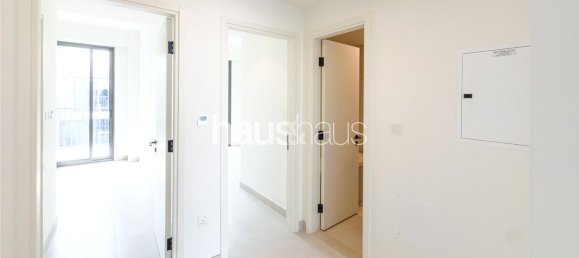 Adosado de 3 dormitorios en Town Square, UAE No. 99170 6