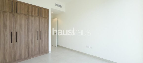 Adosado de 3 dormitorios en Town Square, UAE No. 99170 9