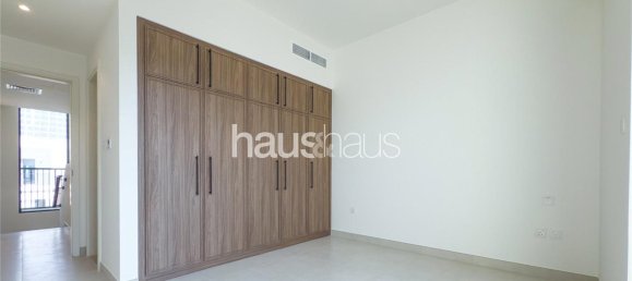 Adosado de 3 dormitorios en Town Square, UAE No. 99170 7