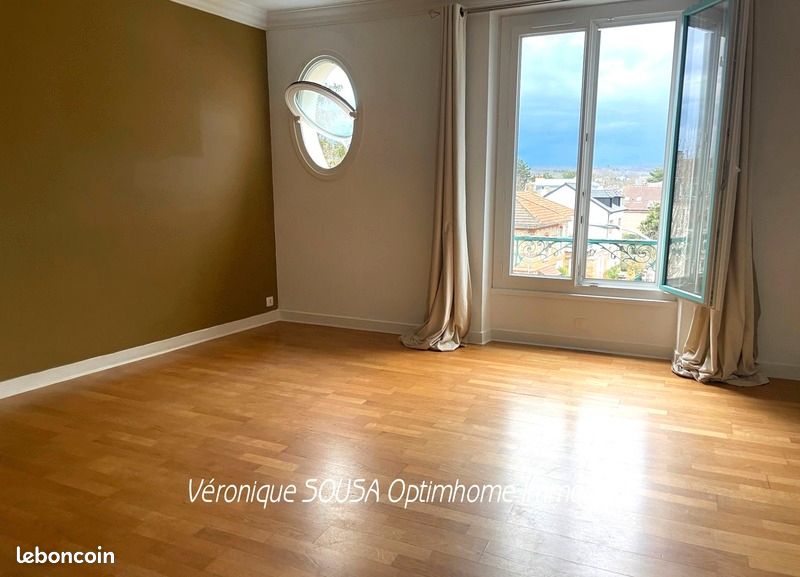 3 Schlafzimmer Wohnung in Saint-Germain-en-Laye, France, Nr. 189488