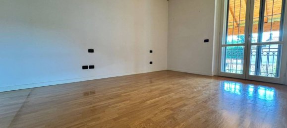 2 bedrooms House in Coccaglio, Italy No. 327571 45