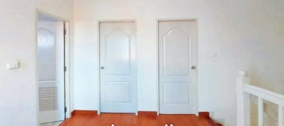 4 bedrooms Bungalow in Bangkok, Thailand No. 14796 8