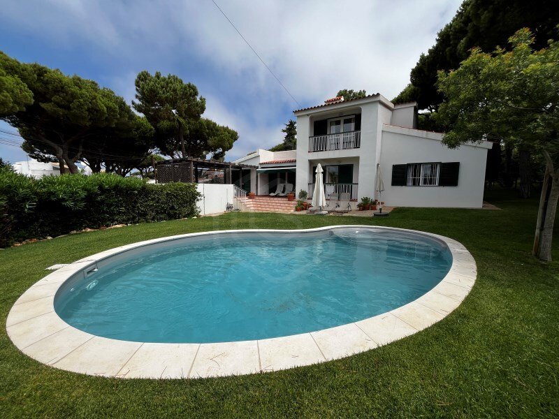 4 bedrooms Villa in Quarteira, Portugal No. 145344
