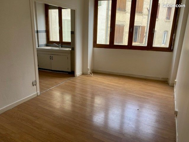 1 غرف نوم شقة في Romans-sur-Isere, France رقم 271792