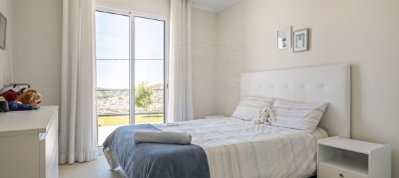 3 bedrooms Villa in Funchal, Portugal No. 136380 4