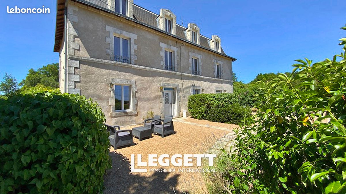 15 chambres Châteaux à Saint-Saud-Lacoussière, France No. 294679